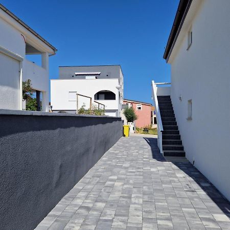 Apartmani Deak ヴィル エクステリア 写真