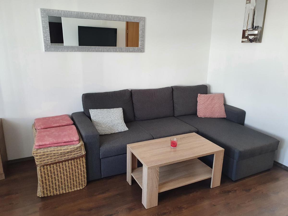 Apartmani Deak ヴィル エクステリア 写真
