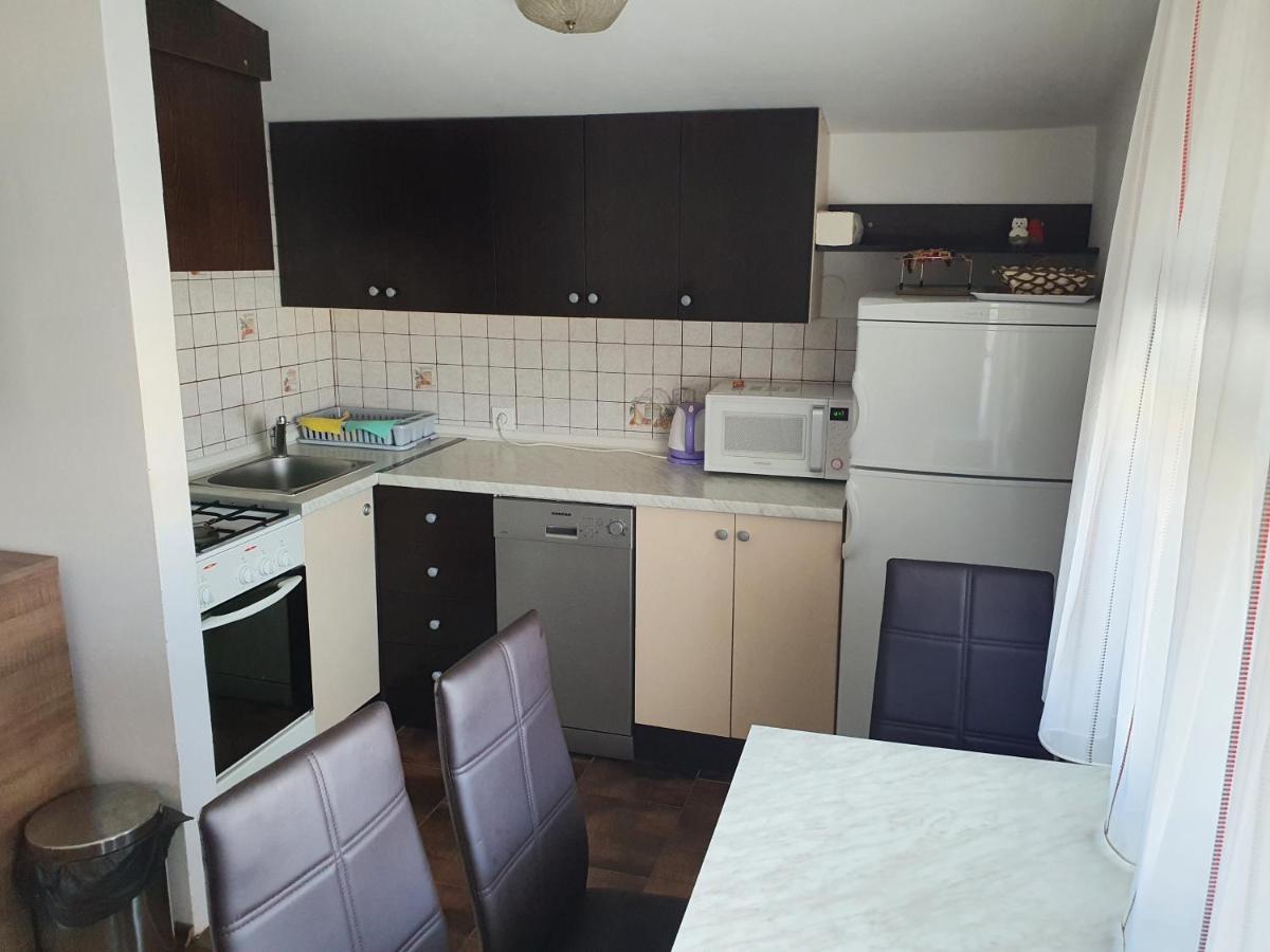 Apartmani Deak ヴィル エクステリア 写真